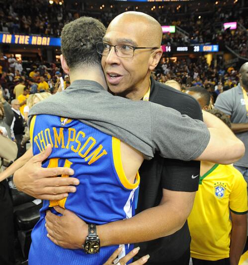 形成额外站 形成额外站