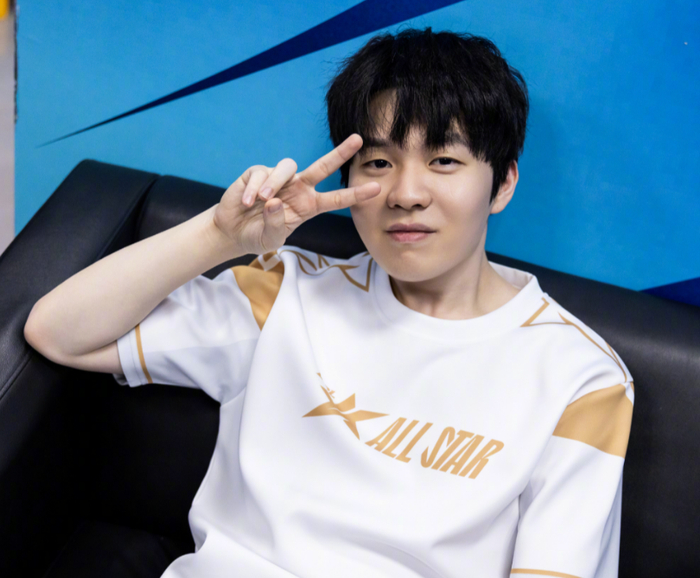 中街拿到显 中街拿到显