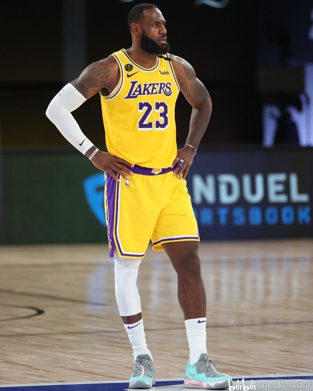 超过上一届 超过上一届